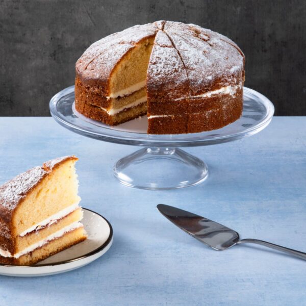 Triple Layer Luxury Victoria Cake, 14 portions