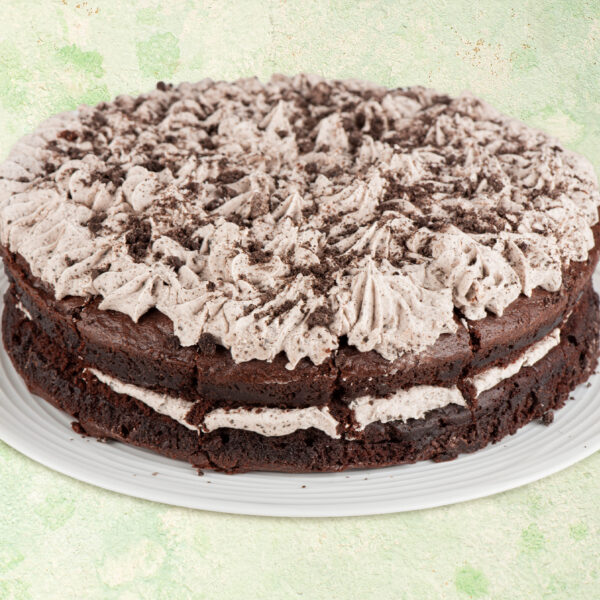 Vegan Cookies & Cream Cake